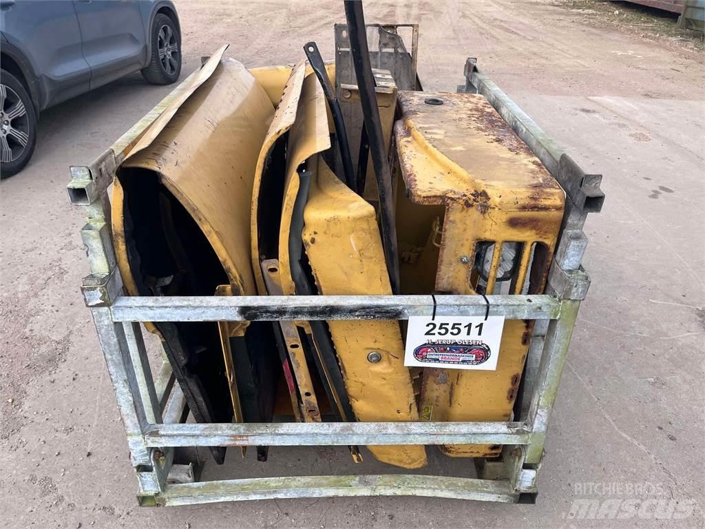 CAT 323D Skærme Other