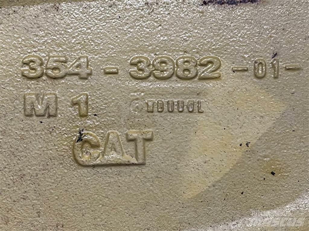 CAT 908M Link Arm 354-3982 Other