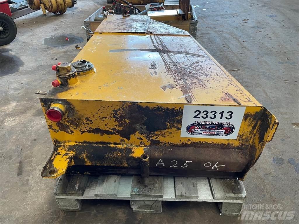  Dieseltank ex. Volvo A25 Other