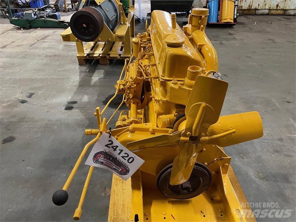 Ford 2712 6 cyl. motor Engines