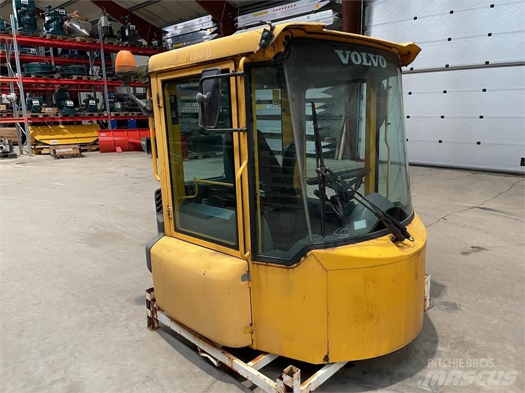  Førerhus, ex. Volvo L180D Other