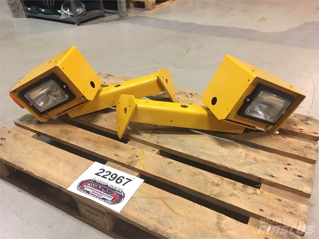 Forlygter Volvo L180E Other