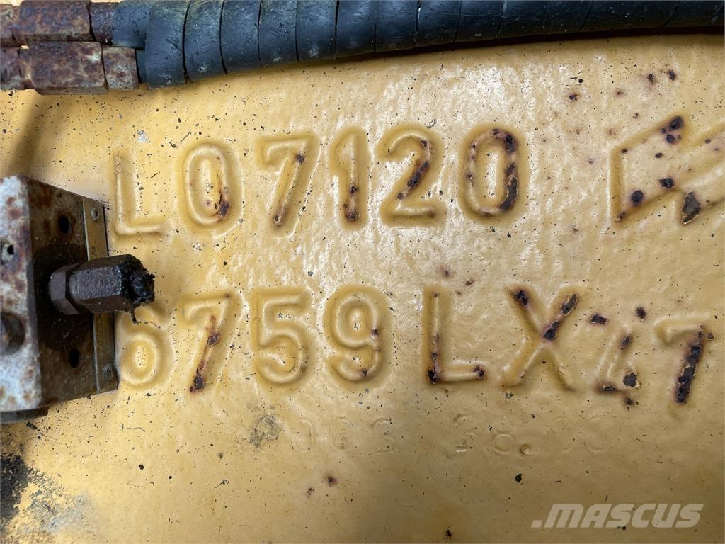 Liebherr LR632 Link arm Other
