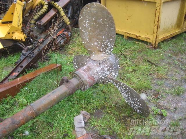  Propel ex. Bonille HM32 Work Boats / Barges