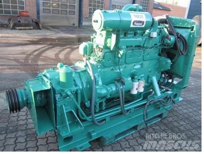 Volvo D100A med PTO Engines