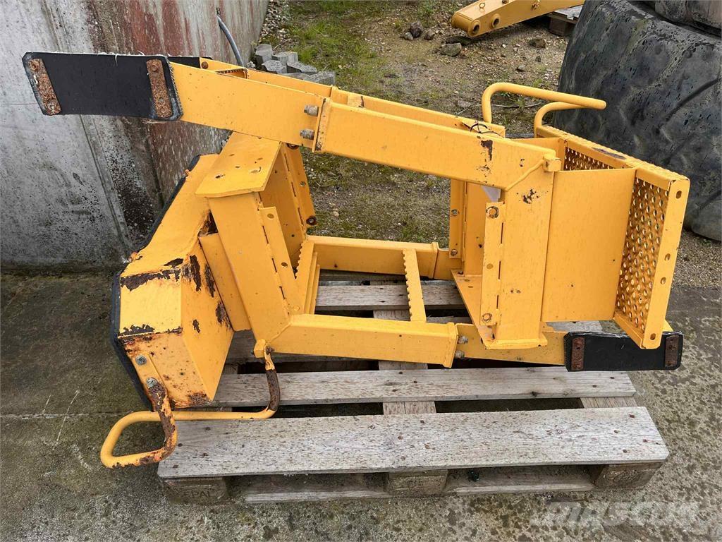 Volvo L220E trappe Other
