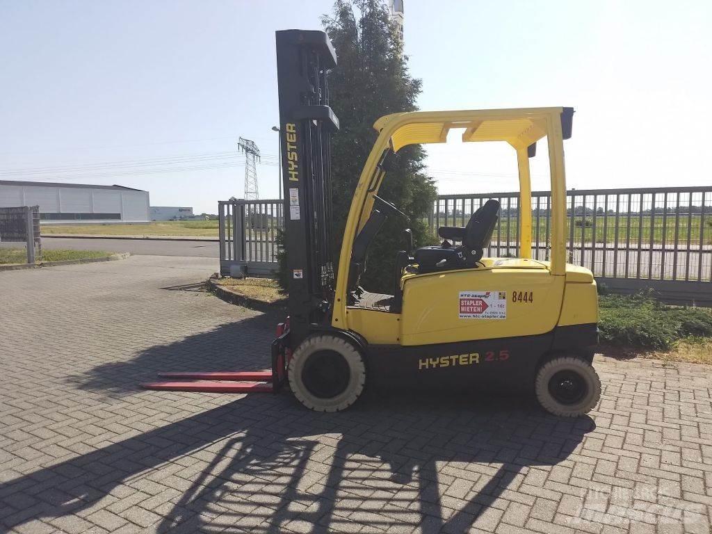 Hyster J2.5XN Electric Forklifts