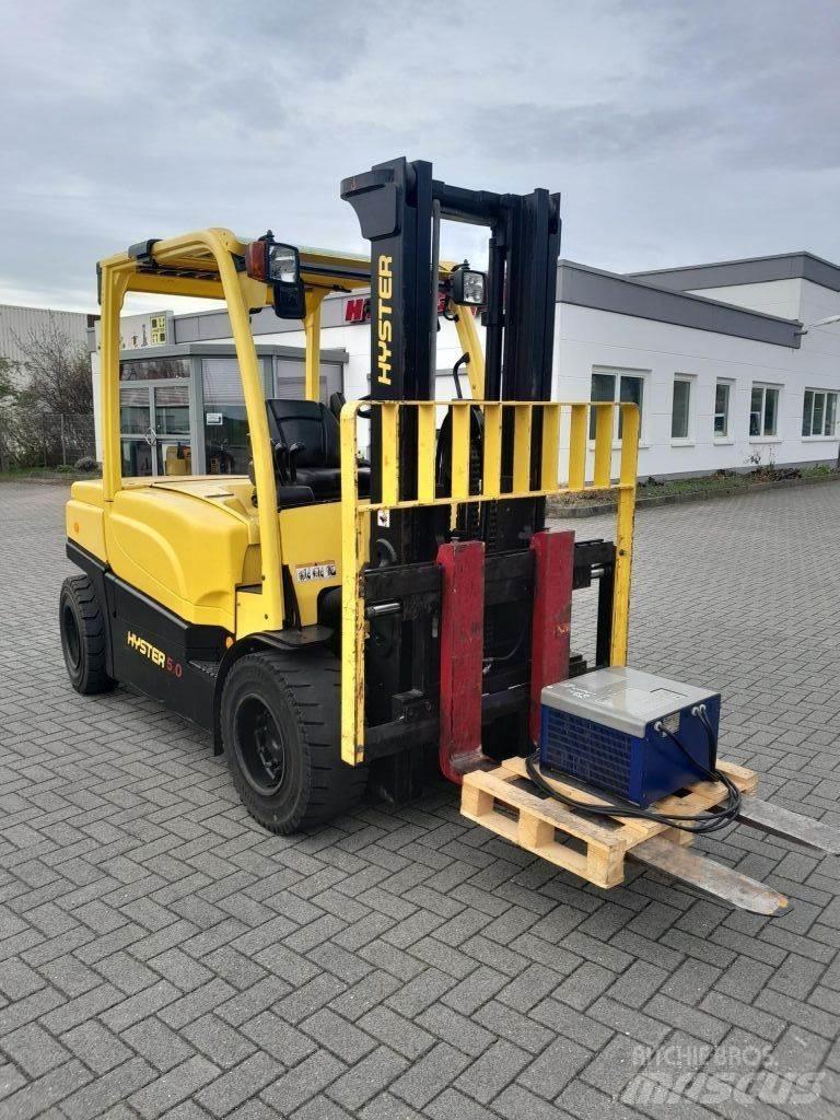 Hyster J5.0XN6 Electric Forklifts
