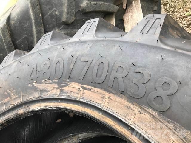  Rear Tyres Tires, wheels and rims