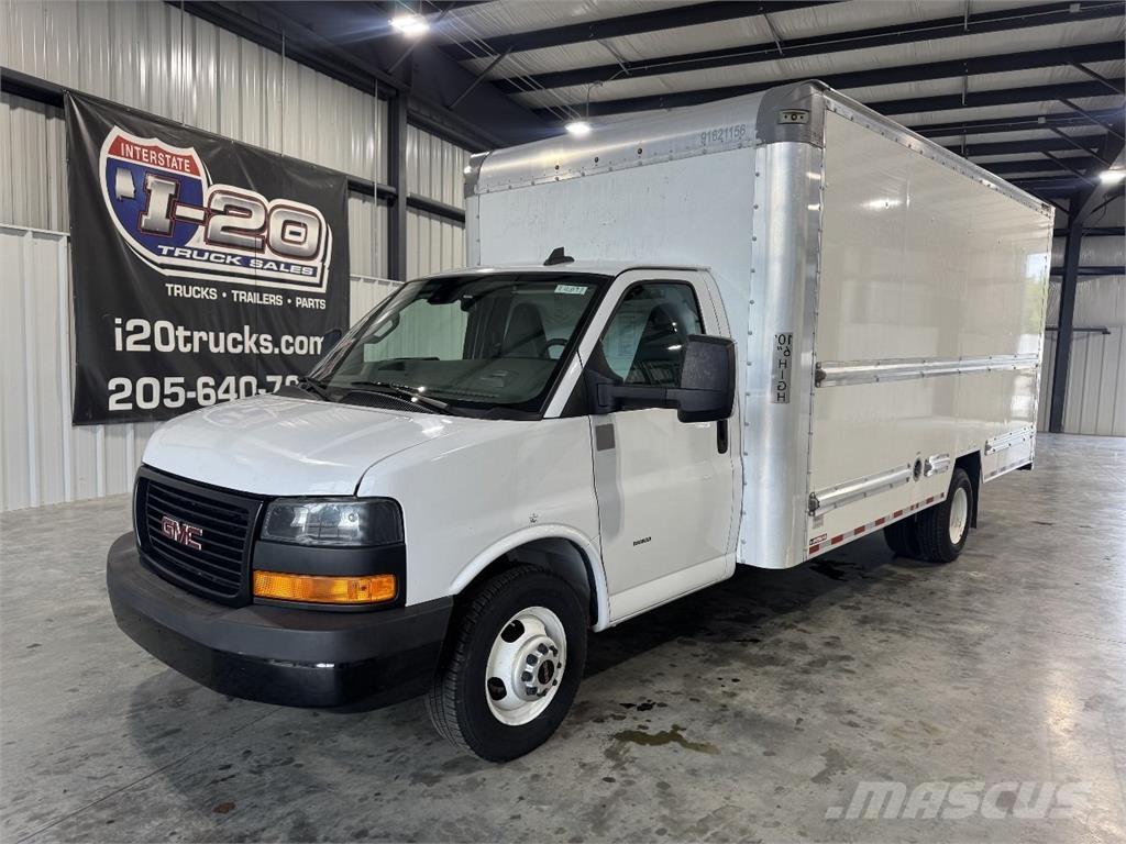 GMC G33903 Box trucks