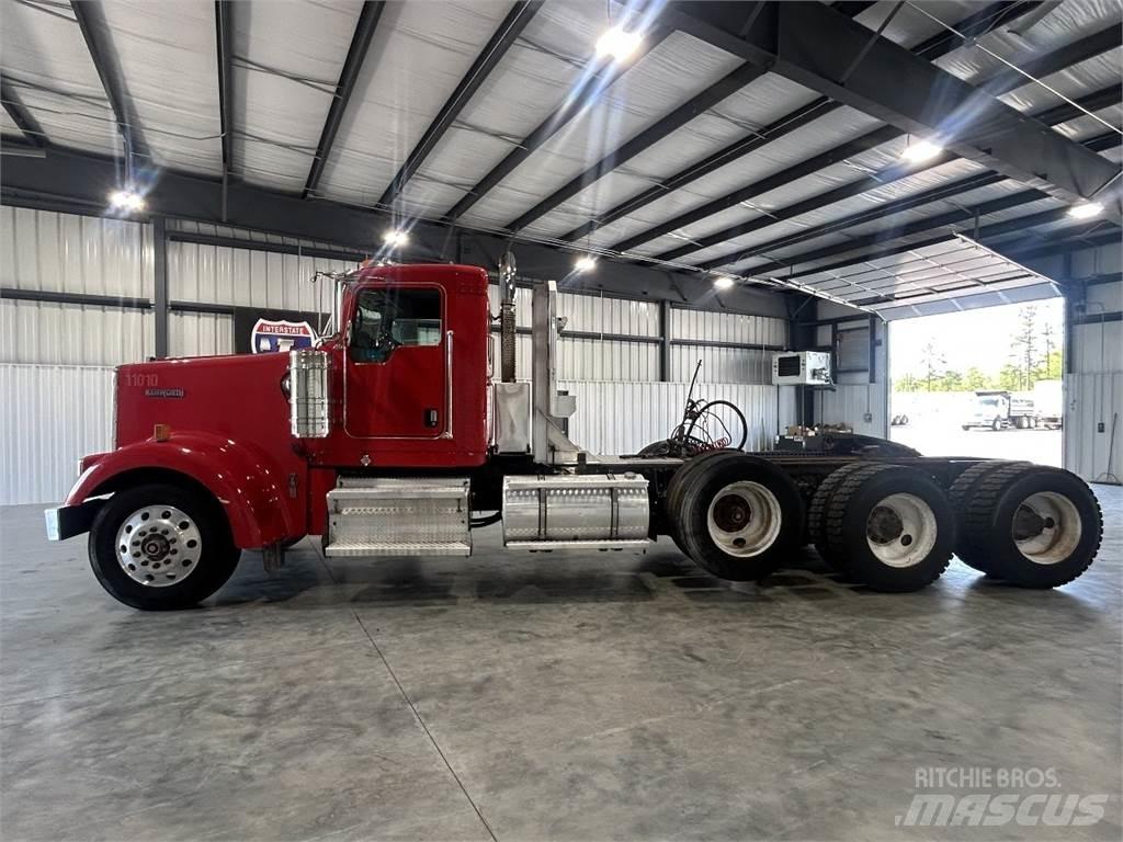 Kenworth W900 Conventional Trucks / Tractor Trucks