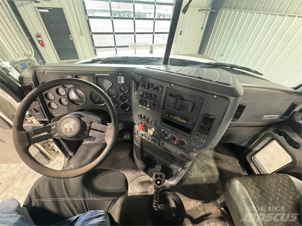 Mack GU713 Conventional Trucks / Tractor Trucks