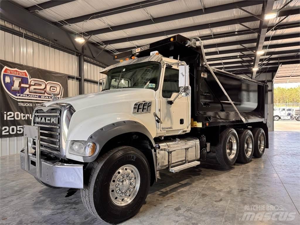Mack GU713 Dump Trucks