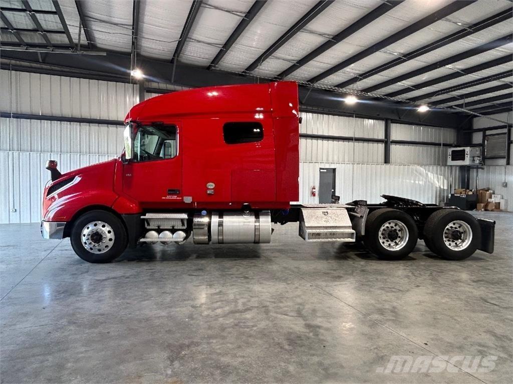 Volvo VNL740 Conventional Trucks / Tractor Trucks