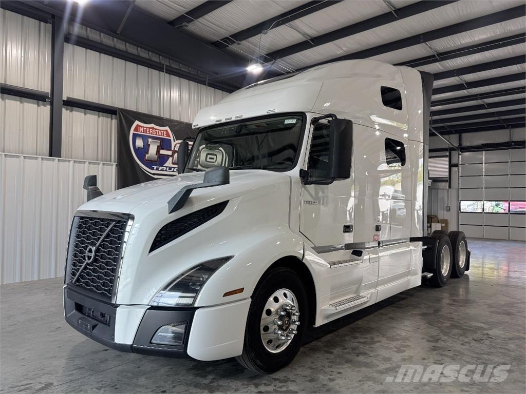 Volvo VNL760 Conventional Trucks / Tractor Trucks