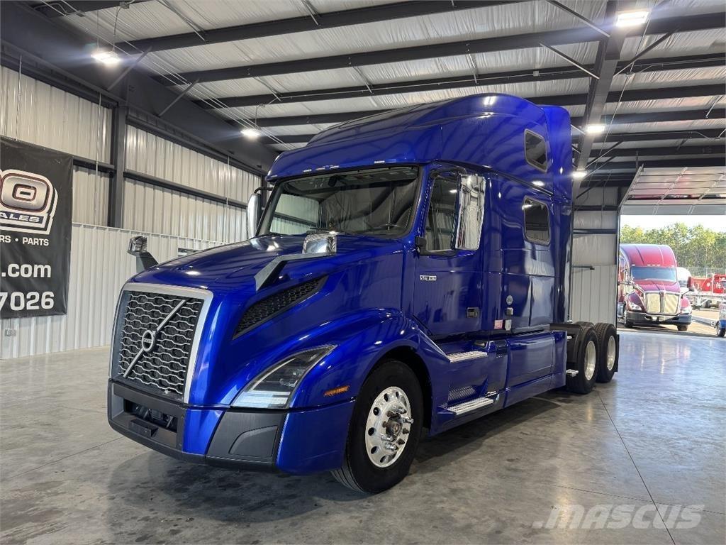Volvo VNL860 Conventional Trucks / Tractor Trucks
