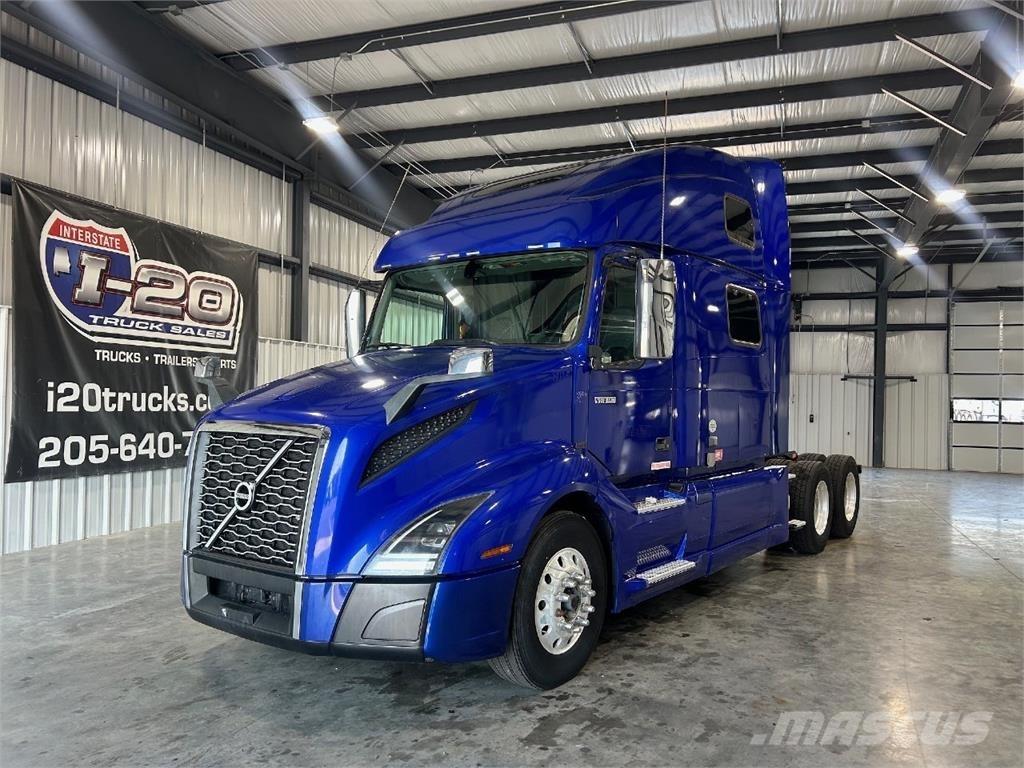 Volvo VNL860 Conventional Trucks / Tractor Trucks