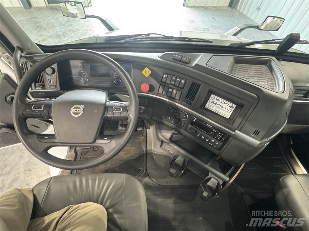 Volvo VNR64T300 Conventional Trucks / Tractor Trucks
