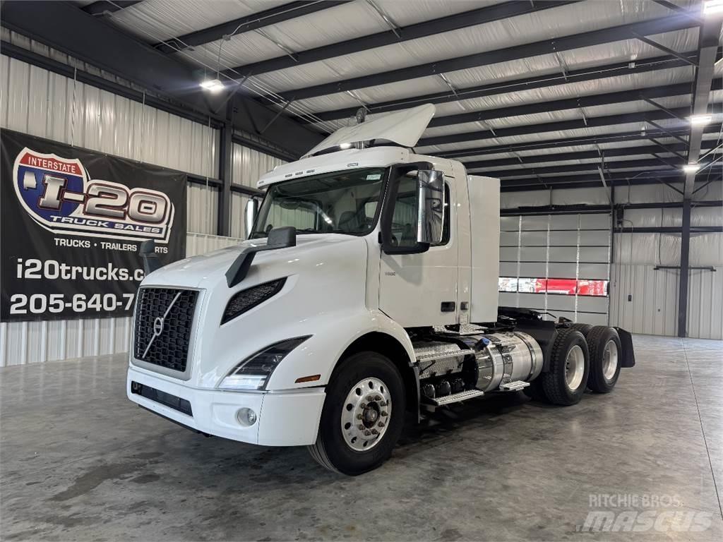 Volvo VNR64T300 Tractor Units