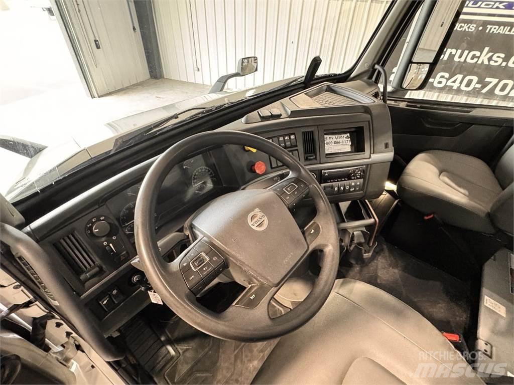 Volvo VNR64T300 Conventional Trucks / Tractor Trucks