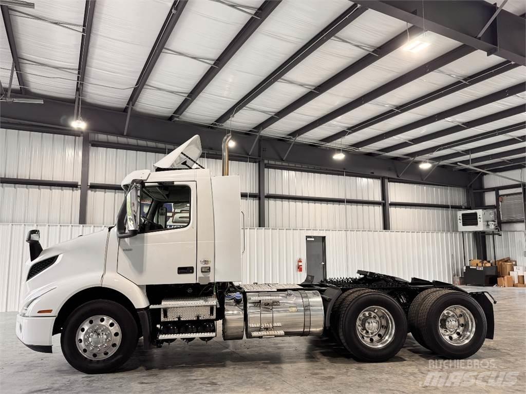 Volvo VNR64T300 Conventional Trucks / Tractor Trucks