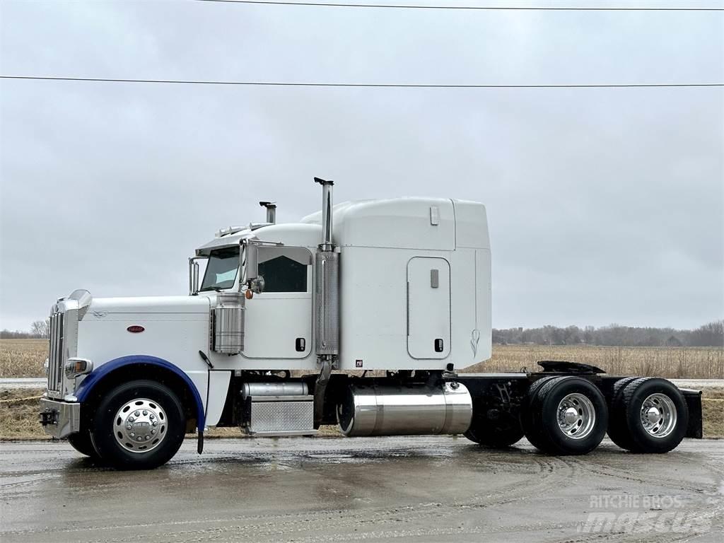 Peterbilt 389 Conventional Trucks / Tractor Trucks