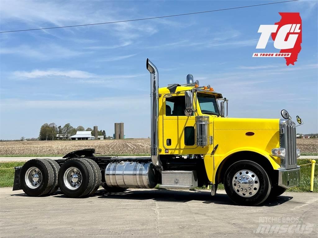 Peterbilt 389 Conventional Trucks / Tractor Trucks