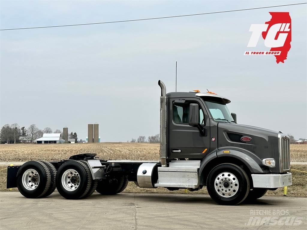 Peterbilt 567 Conventional Trucks / Tractor Trucks