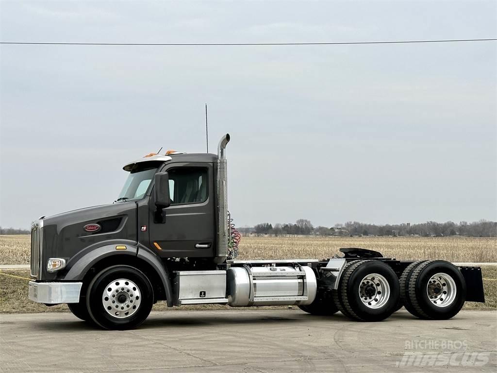 Peterbilt 567 Conventional Trucks / Tractor Trucks