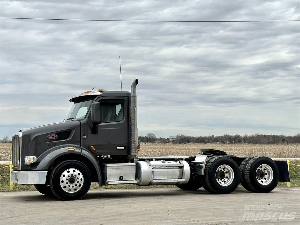 Peterbilt 567 Conventional Trucks / Tractor Trucks