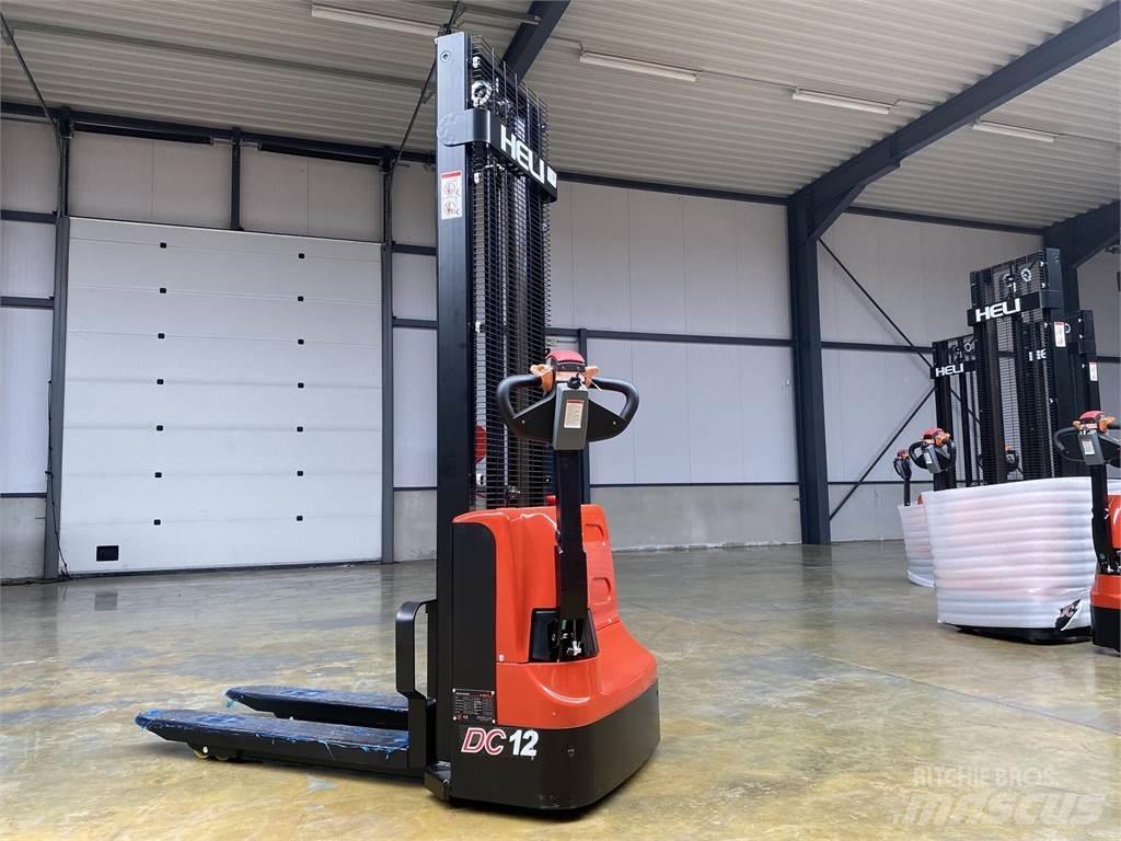 Heli CDD12J Self Propelled Stackers