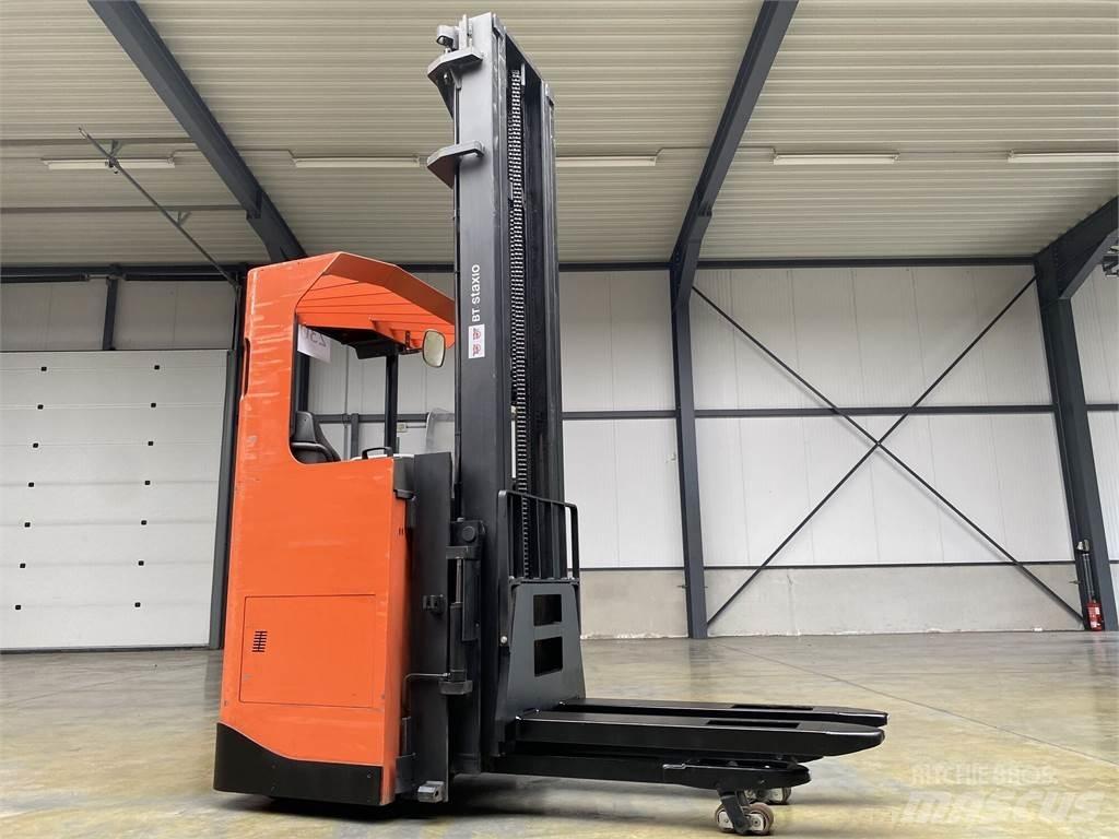 Toyota BT SRE160L Self Propelled Stackers