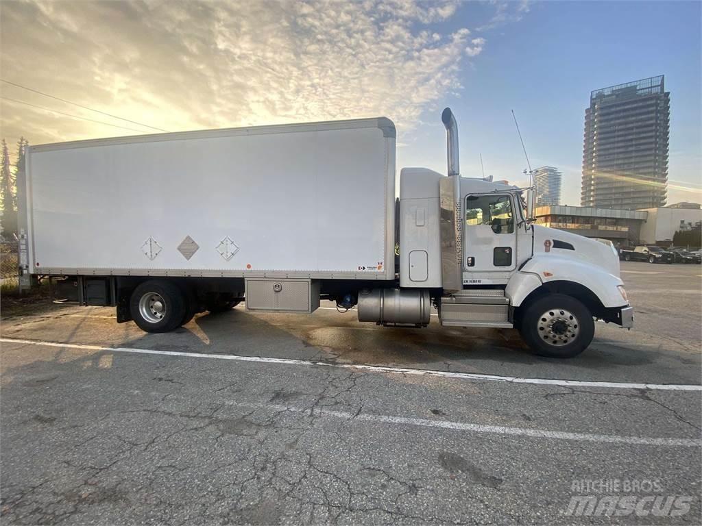 Kenworth T440 Cab & Chassis Trucks