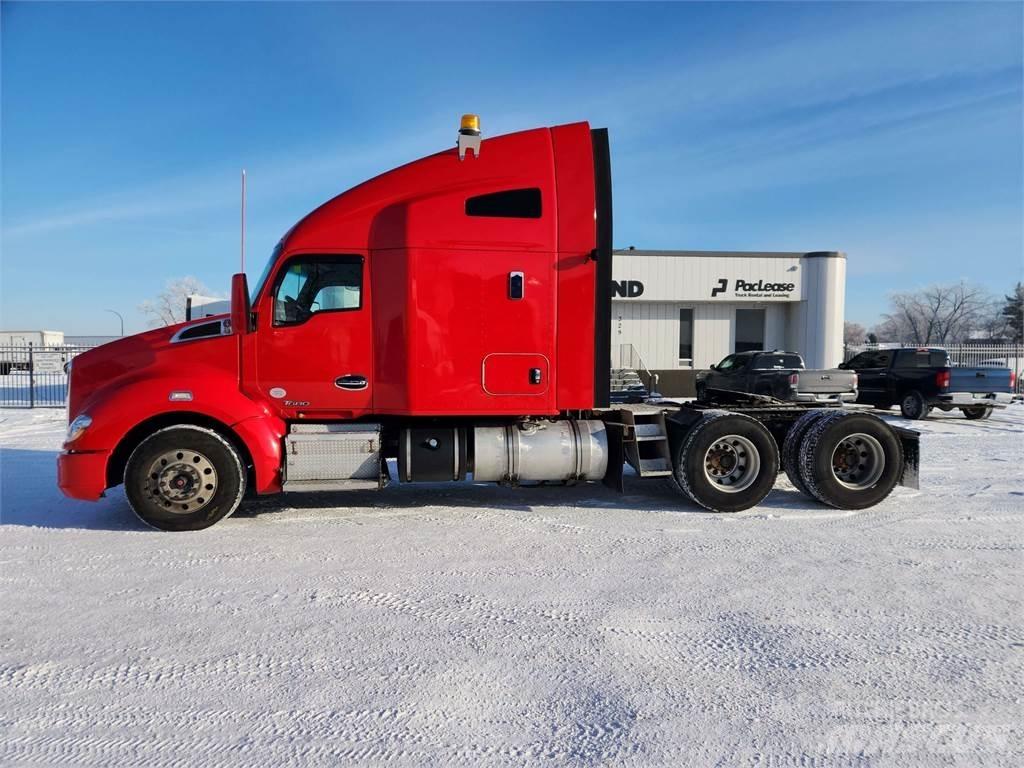 Kenworth T680 Conventional Trucks / Tractor Trucks