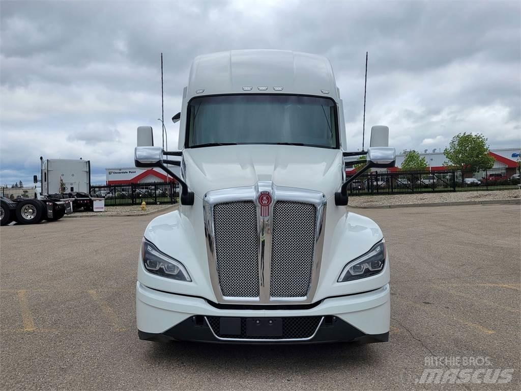Kenworth T680 Tractor Units