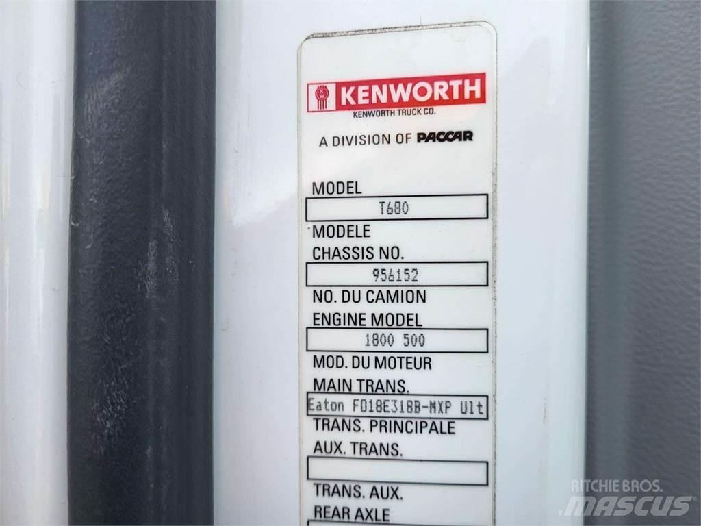 Kenworth T680 Conventional Trucks / Tractor Trucks