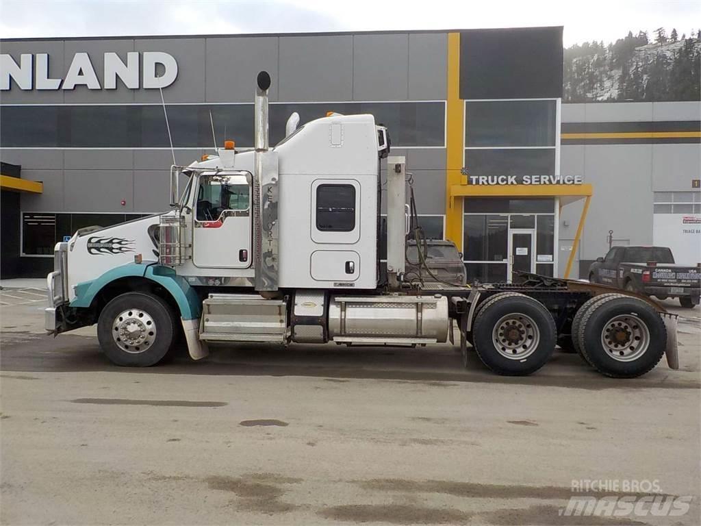 Kenworth T800 Cab & Chassis Trucks