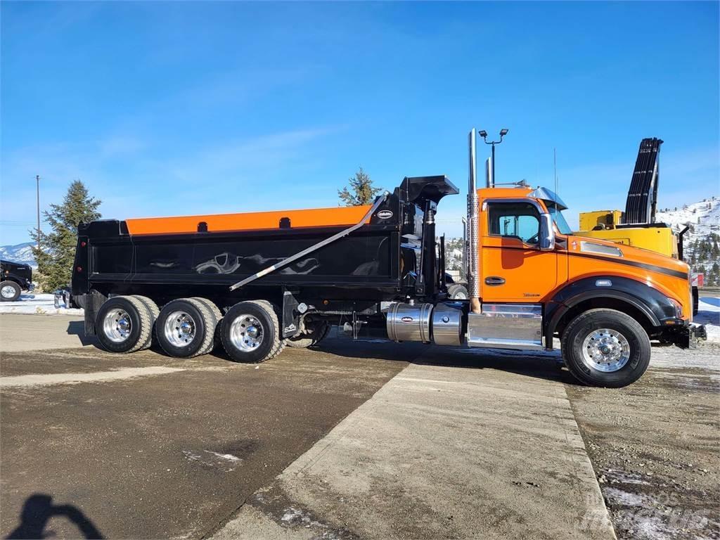 Kenworth T880 Dump Trucks