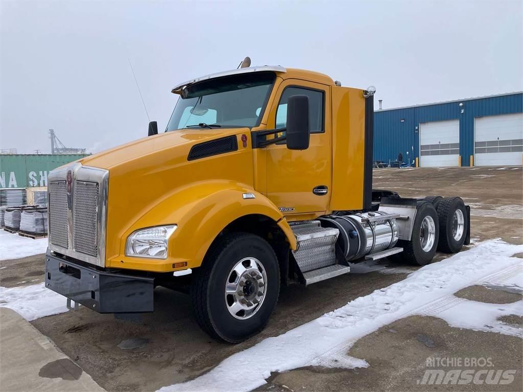 Kenworth T880 Conventional Trucks / Tractor Trucks