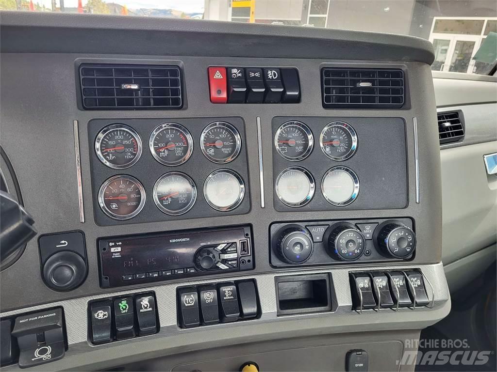 Kenworth T880 Conventional Trucks / Tractor Trucks