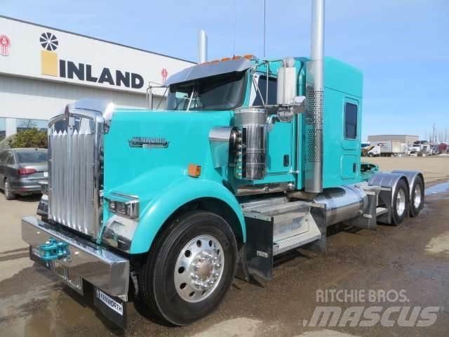 Kenworth W900 Conventional Trucks / Tractor Trucks