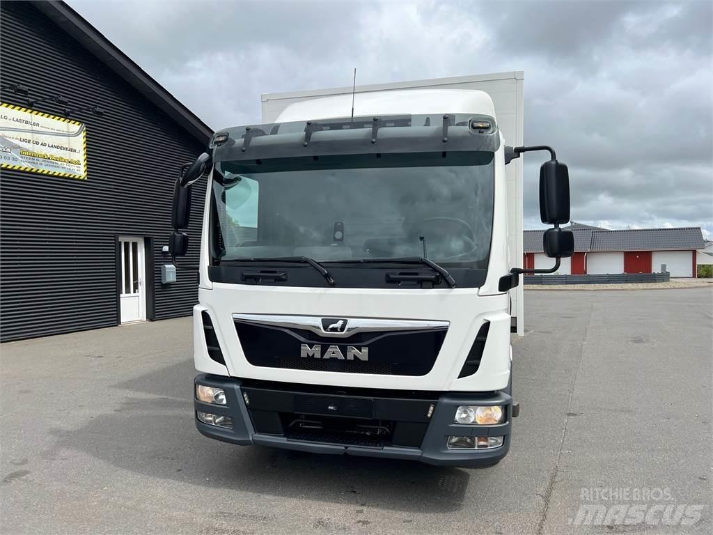 MAN TGL 12.220 Box trucks