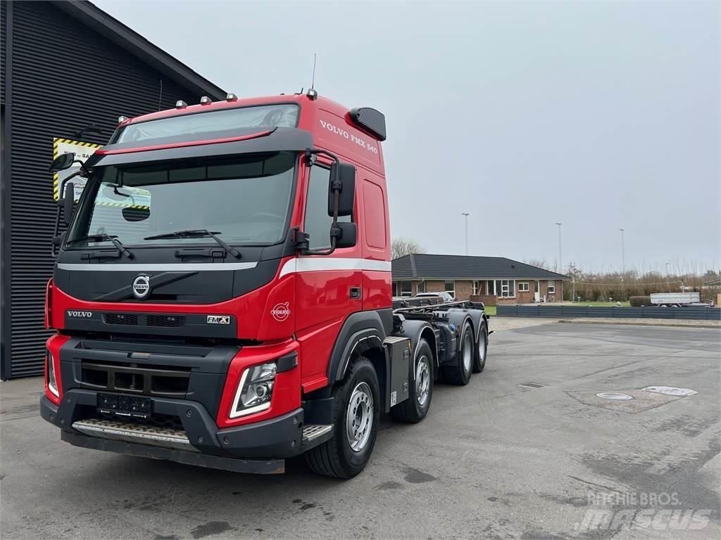 Volvo FMX540 Globe Demountable Trucks
