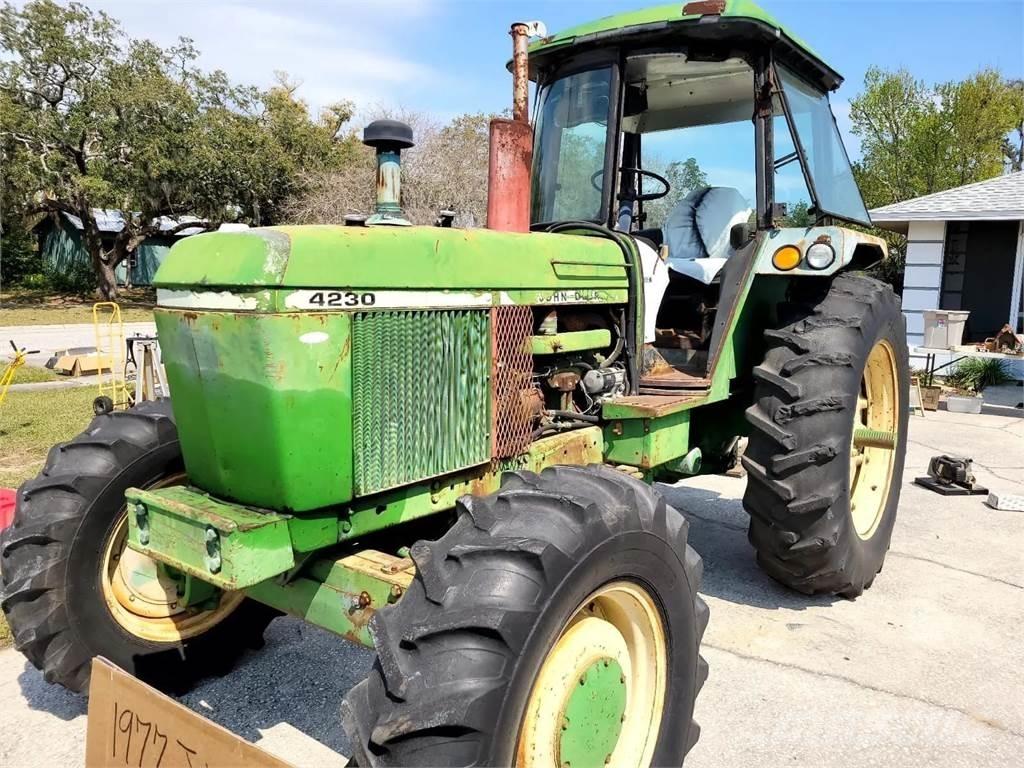 John Deere 4230 Tractors
