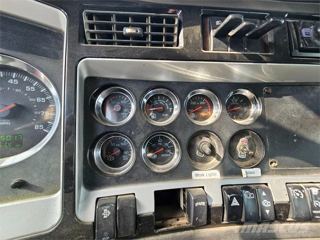 Kenworth T440 Other