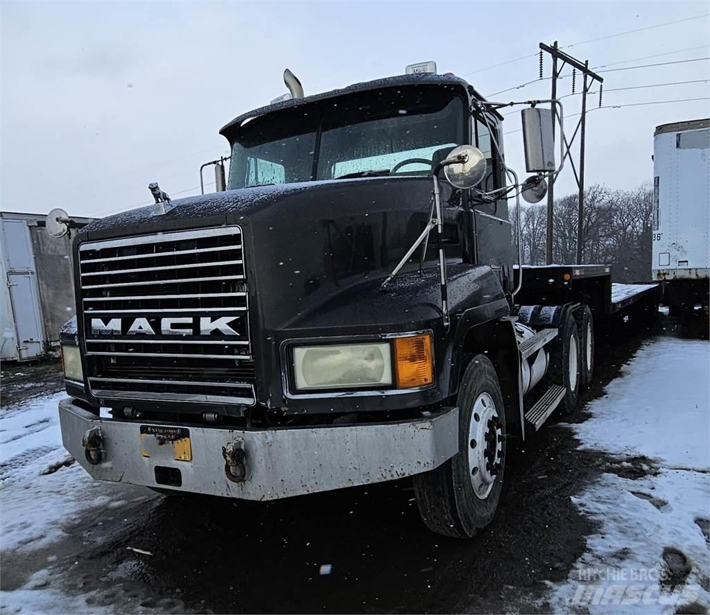 Mack CH613 Other