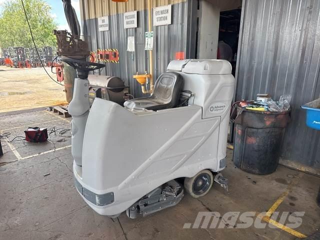Advance 3220C Indoor sweepers