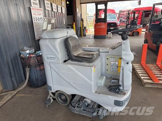 Advance 3220C Indoor sweepers