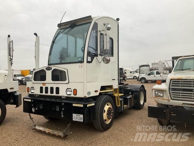 Autocar  Shunt Trucks