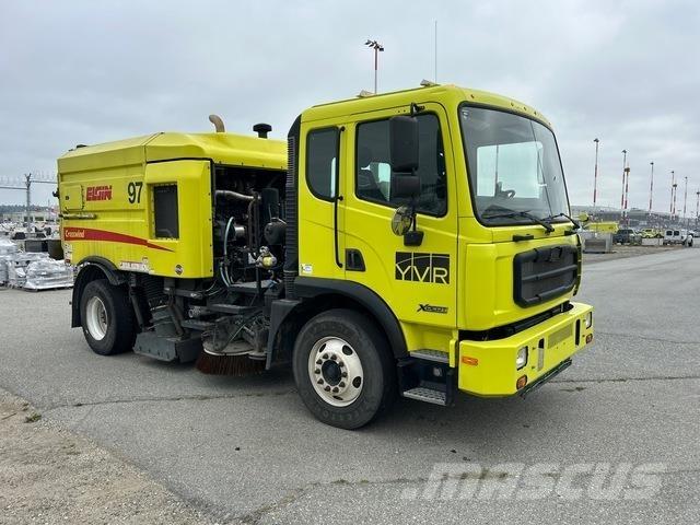 Autocar Xpert Sweeper trucks